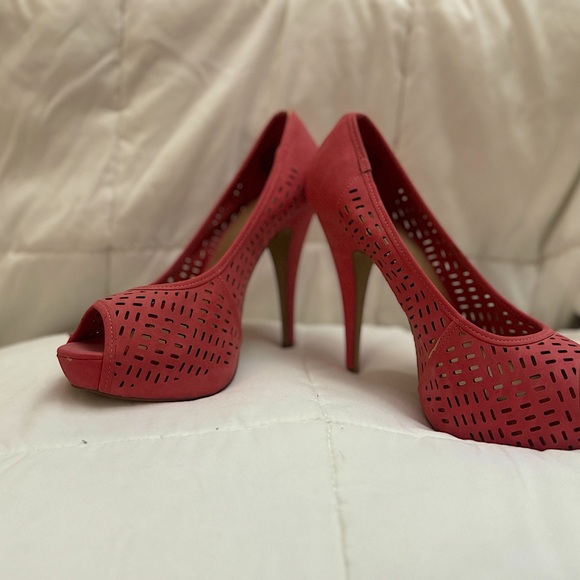 Apt 9. Size 10 Pink platform heel - Picture 2 of 5
